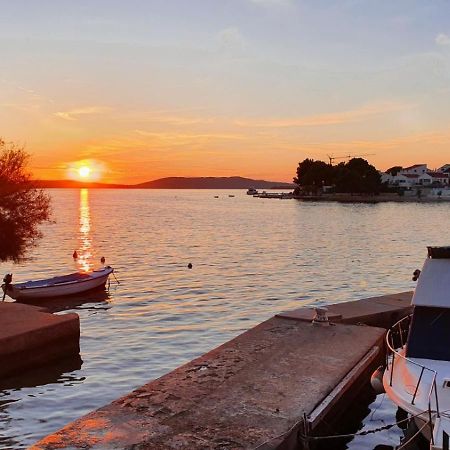 Apartment Jakov With Boat Mooring زابوريتش المظهر الخارجي الصورة