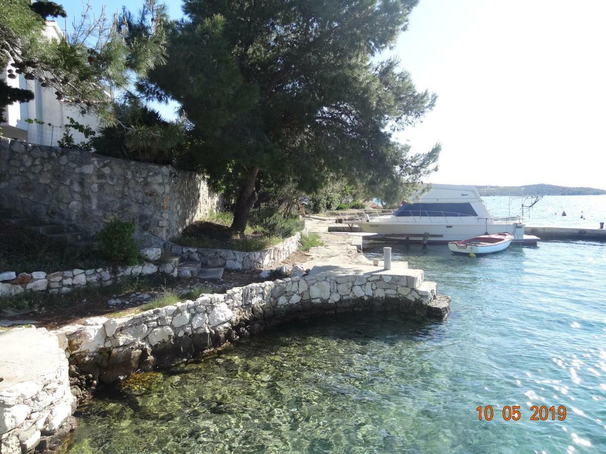 Apartment Jakov With Boat Mooring زابوريتش المظهر الخارجي الصورة